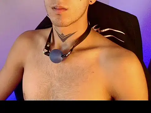 dark_men1 webcam