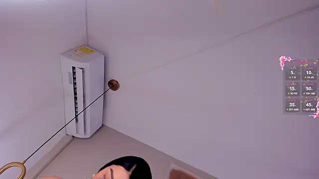 AlyssiaDanger webcam