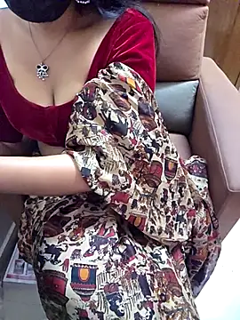 Roja-Telugu777 live cam on StripChat