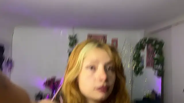 ari_kat webcam