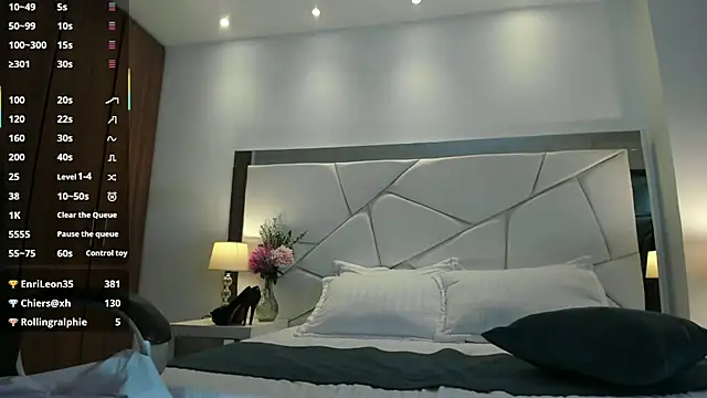 Natasha_Kiim_ webcam