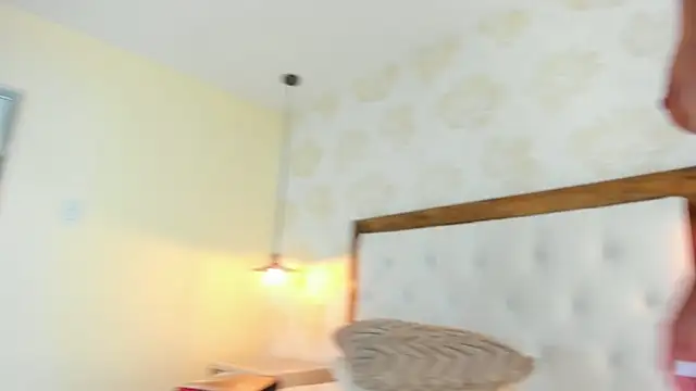 irisclark1 (F young) - Iris  rub your yur pussy close camera 💦