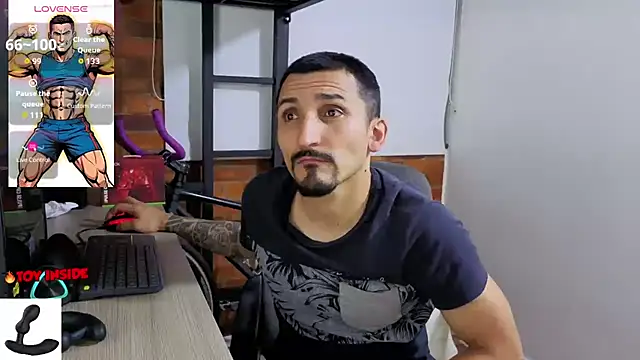 Marck_Muscle webcam