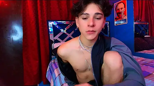 Luke_Howland webcam