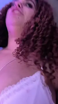ninna_curly webcam
