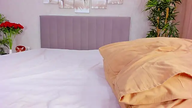 Camilla_Kelly webcam
