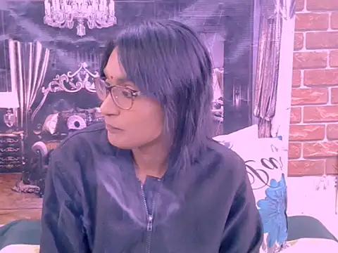 IndianRebel4u2Luv webcam