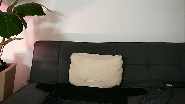 chrizmacgregor webcam