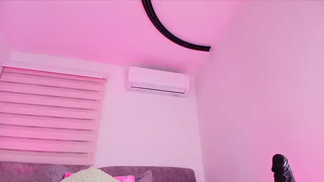 lu_mystic webcam