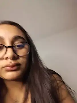 Mia_skyy18 webcam