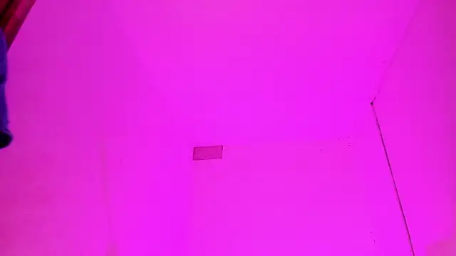 milkqueenboobs webcam