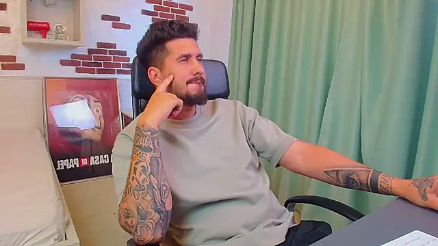 LoganStroud webcam