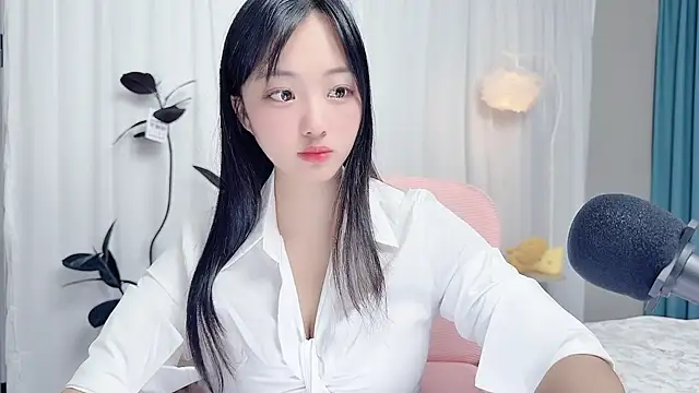 Winnie666999 webcam