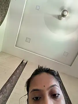Uffi_yas_baby_com webcam