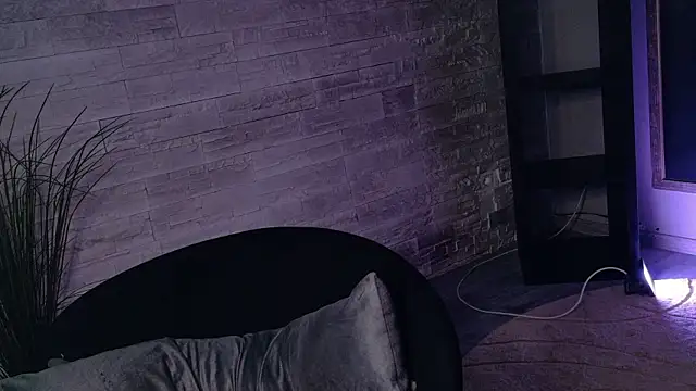 SierraFaye webcam