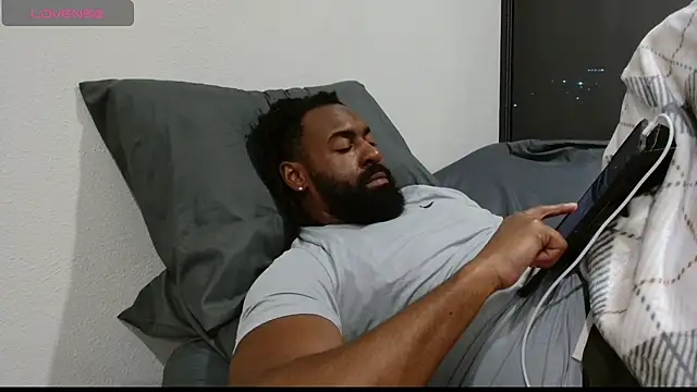 blackmuscless webcam