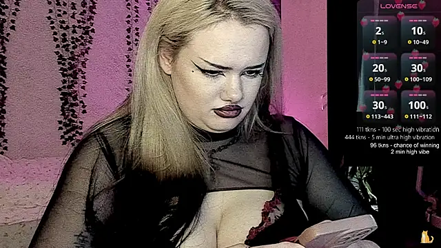 strawberry_elfcat webcam