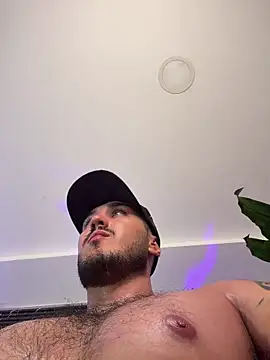 Zionmattis live cam on StripChat