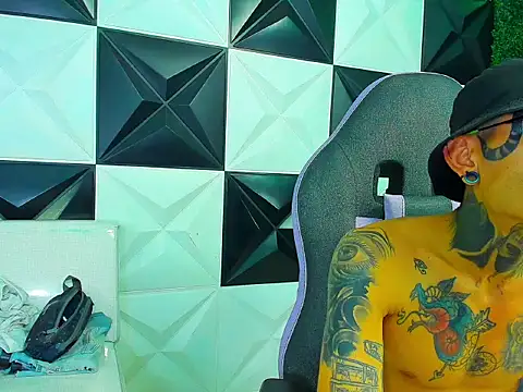 Boy_tatto77 live cam on StripChat