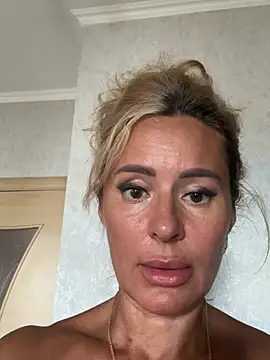 Tania201243 webcam
