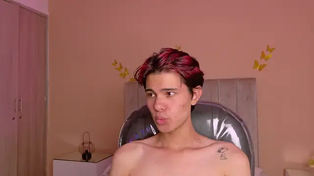 Derek_Sinn webcam