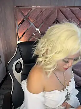 lya_nekko_ webcam