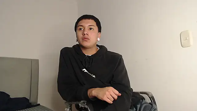 Owenn__blueee webcam