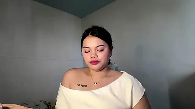 ShamekaArgenziano webcam