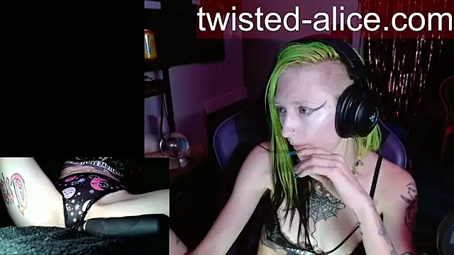 Twisted_Alice webcam
