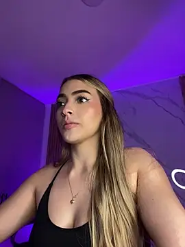 kyliejoness webcam
