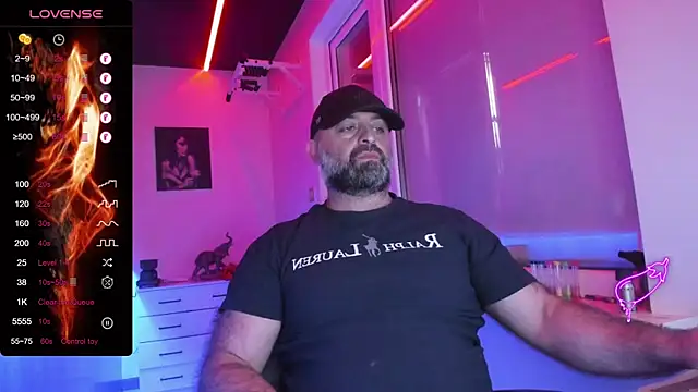 HAIR-MAN live cam on StripChat