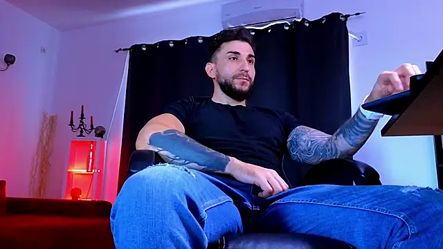mightyaaron66 - MightyAaron66's free webcam - UK Sex Cams