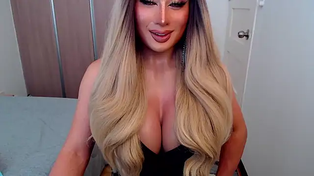 MissKylie002 webcam