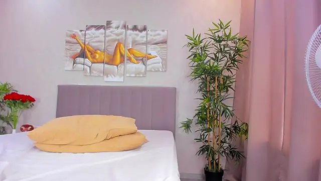 Camilla_Kelly webcam