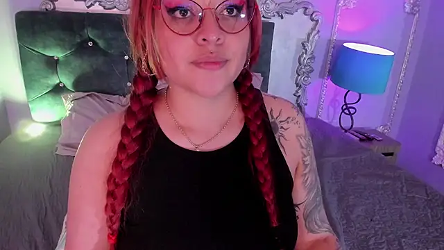 Dakota_Wrim live cam on StripChat