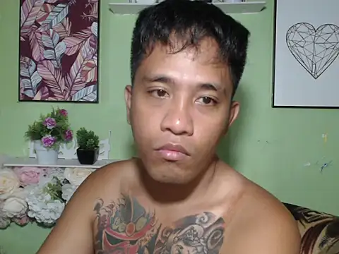 Thyler08 webcam