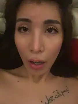 BunnieAngel live cam on StripChat