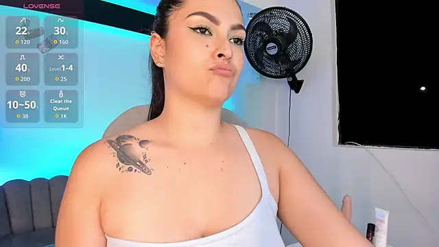 TifanyWhite_ webcam