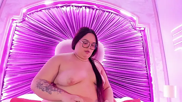 Lushi_Love webcam