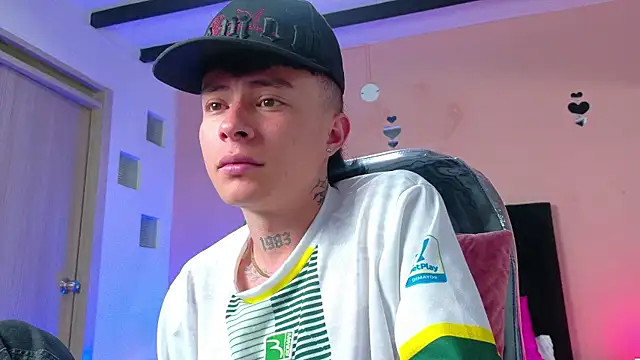 nascary_fox (M twink) - show COCK🔥