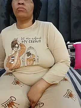 CurvyQueenx2
