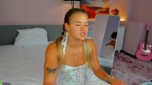 CherryLexi_ webcam