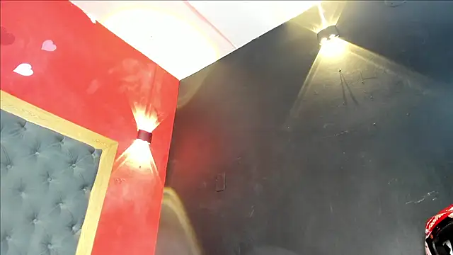 YayaHilton webcam