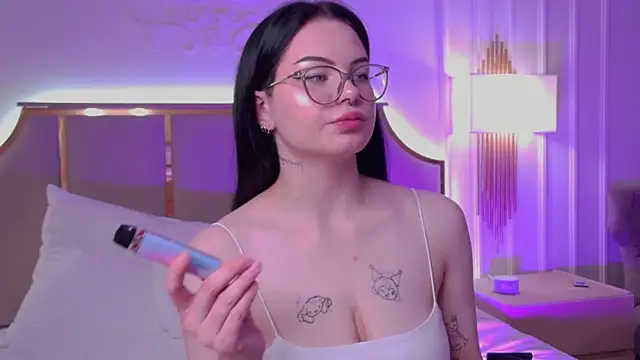 CindyMil webcam