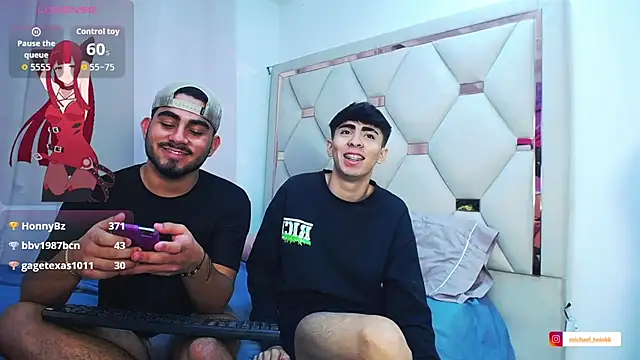 Michael_and_twinkk webcam