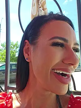 KatiaDivine webcam