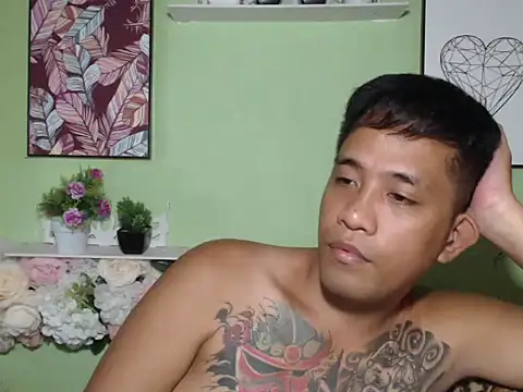 Thyler08 webcam
