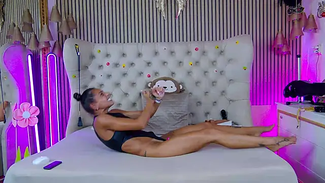 PlayfulShow webcam