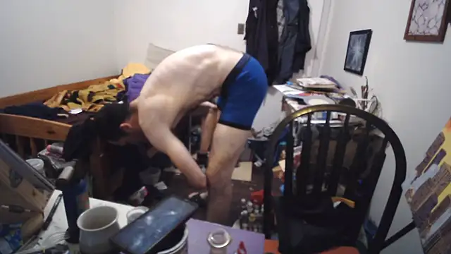 JohnnyMoves webcam