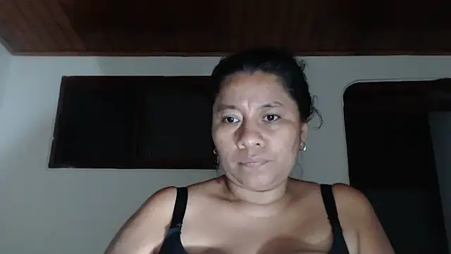 adrixxx38 webcam
